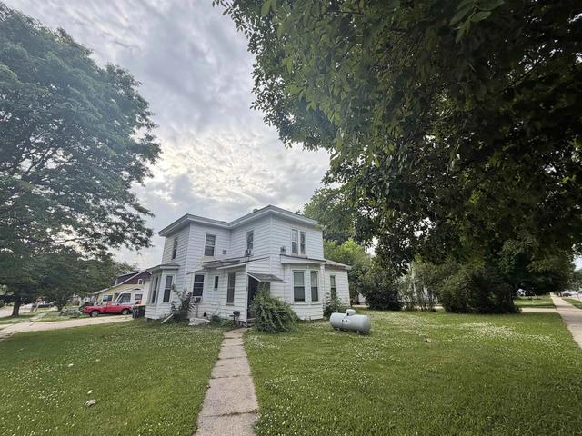 608 N Main St, Richland Center, WI 53581