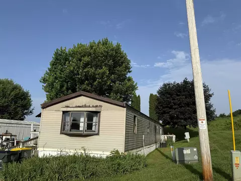 33455 Industrial Dr #41, Wauzeka, WI 53826