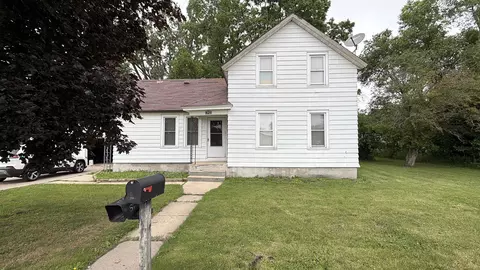 429 E Mullett St, Portage, WI 53901