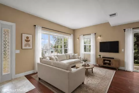 2884 Holborn Cir, Madison, WI 53718