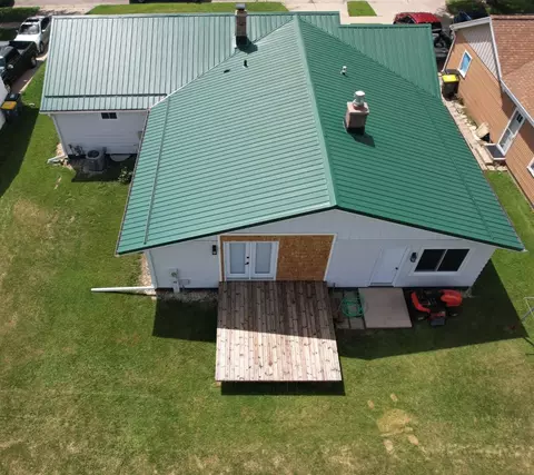 Exterior - 816 27th Ave, Monroe, WI 53566 photo 7 of 7