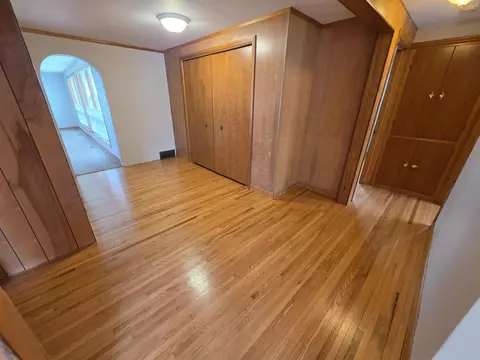 Entry Way - 816 27th Ave, Monroe, WI 53566 photo 1 of 2