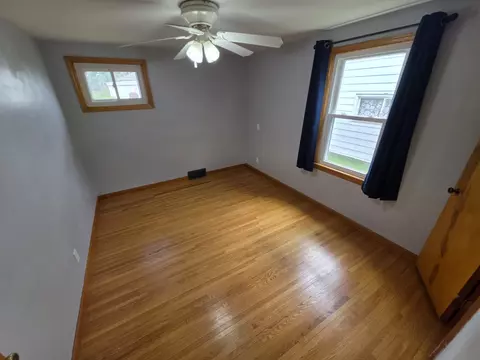 Bedroom - 816 27th Ave, Monroe, WI 53566 photo 1 of 6