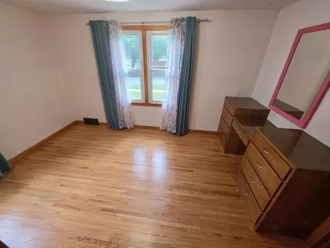 Bedroom - 816 27th Ave, Monroe, WI 53566 photo 3 of 6
