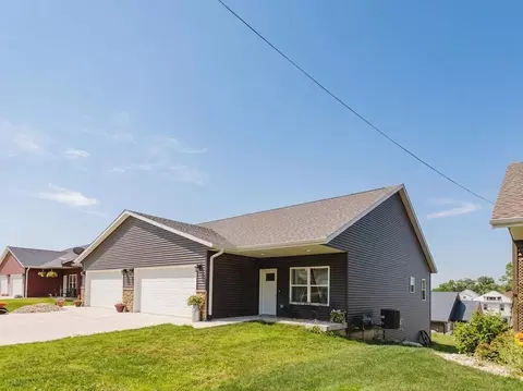 108 S Green St, Argyle, WI 53504
