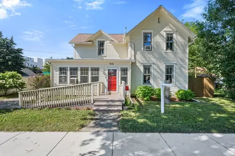 916 Giles St, Stoughton, WI 53589