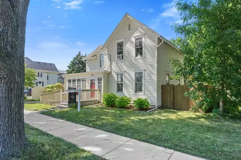 916 Giles St, Stoughton, WI 53589