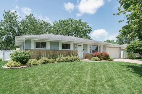 1147 Ontario Dr, Janesville, WI 53545
