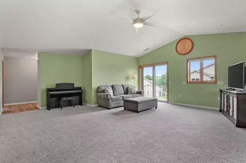626 Military Ridge Dr, Verona, WI 53593