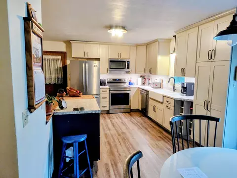 Kitchen - 903 E Bluff St, Boscobel, WI 53805 photo 1 of 2