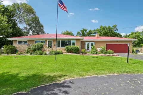2400 W Avalon Rd, Janesville, WI 53546