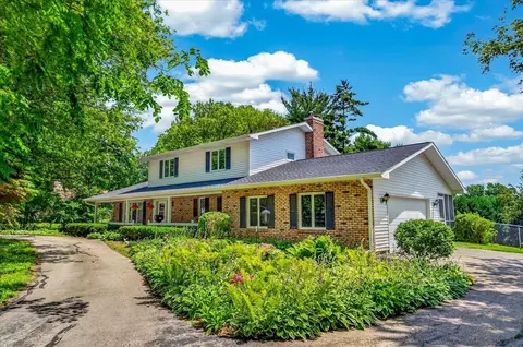4538 Sundance Ct, Cottage Grove, WI 53527