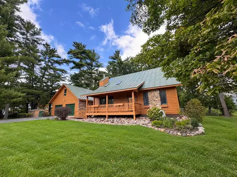 1107 7th St, Reedsburg, WI 53959