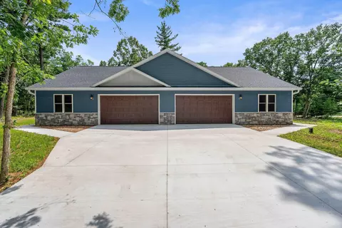 W6513 Woodhaven Circle, Wautoma, WI 54982