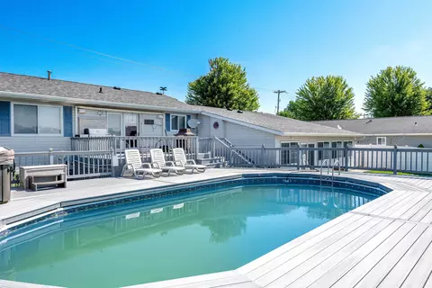 Exterior - 740 E Scott St, Omro, WI 54963 photo 2 of 17
