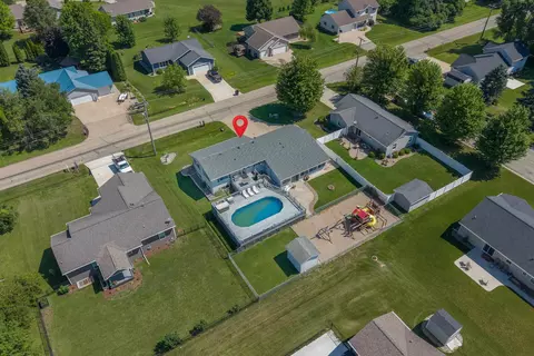 View/Area - 740 E Scott St, Omro, WI 54963 photo 14 of 25