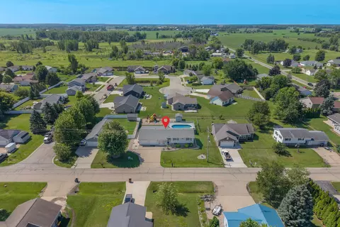 View/Area - 740 E Scott St, Omro, WI 54963 photo 16 of 25