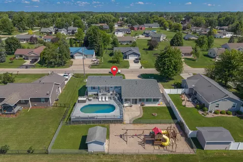 View/Area - 740 E Scott St, Omro, WI 54963 photo 6 of 25
