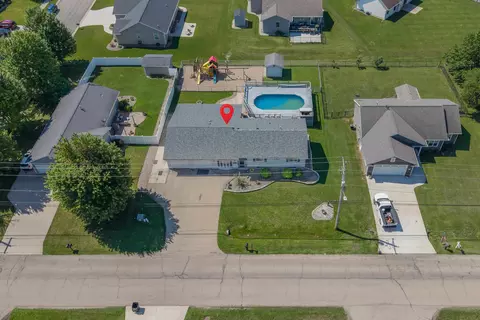 View/Area - 740 E Scott St, Omro, WI 54963 photo 11 of 25