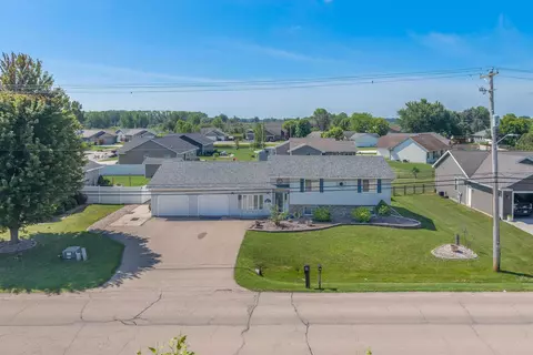 View/Area - 740 E Scott St, Omro, WI 54963 photo 22 of 25