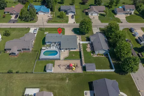 View/Area - 740 E Scott St, Omro, WI 54963 photo 7 of 25