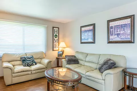 Living - 740 E Scott St, Omro, WI 54963 photo 3 of 4