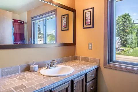 Bath - 740 E Scott St, Omro, WI 54963 photo 1 of 6
