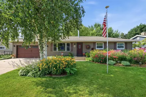 1509 Crystal Ln, Sun Prairie, WI 53590