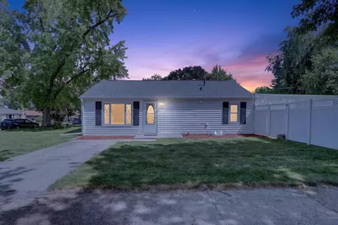 2416 Kellogg Ave, Janesville, WI 53546