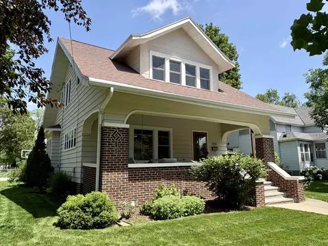 7226 Hubbard Ave, Middleton, WI 53562