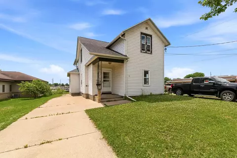 115 E Mackie St, Beaver Dam, WI 53916