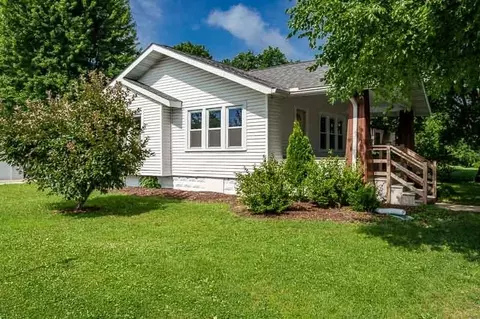 Exterior - 237 E Madison Ave, Milton, WI 53563 photo 9 of 10