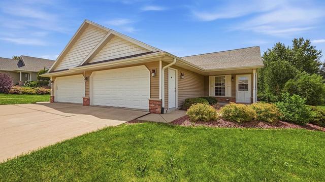 805 Heather Ln #A, Platteville, WI 53818