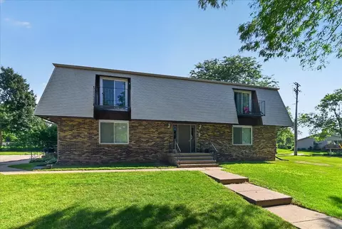 5110 Pebblebrook Dr, Madison, WI 53716
