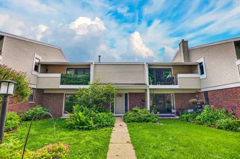 5538 Century Ave #1, Middleton, WI 53562