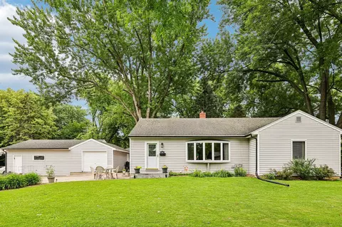 213 E Winnequah Rd, Madison, WI 53716