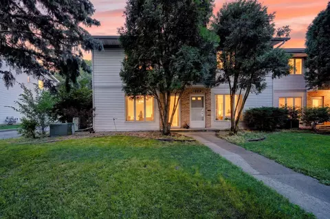 725 N Thompson Dr, Madison, WI 53704