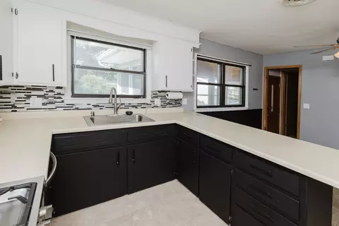Kitchen - 1422 Ellen Ave, Madison, WI 53716 photo 3 of 4