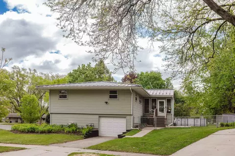 Exterior - 1422 Ellen Ave, Madison, WI 53716 photo 5 of 7