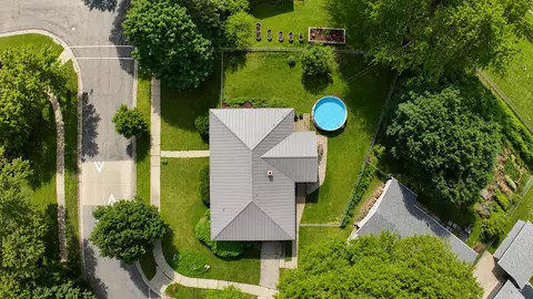 View/Area - 1422 Ellen Ave, Madison, WI 53716 photo 5 of 6