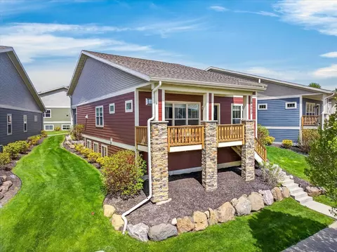 6803 Conservancy Plz, Deforest, WI 53532 photo 2
