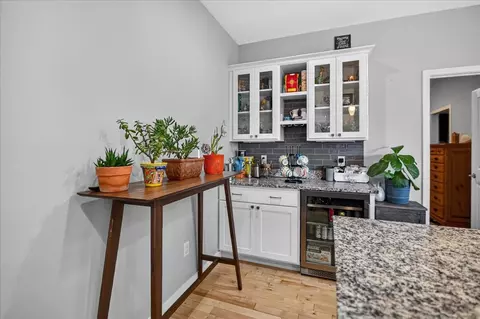 Kitchen - 6803 Conservancy Plz, Deforest, WI 53532 photo 7 of 7