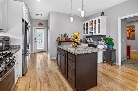 Kitchen - 6803 Conservancy Plz, Deforest, WI 53532 photo 5 of 7