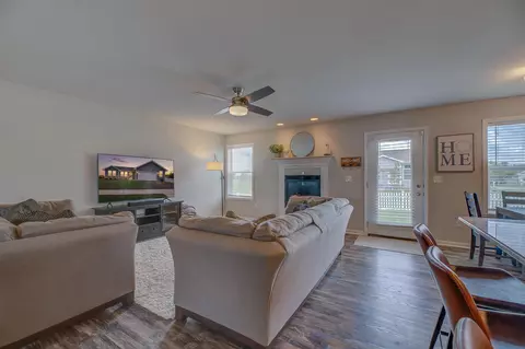 Living - 2215 Red Barn Ln, Beloit, WI 53511 photo 2 of 3