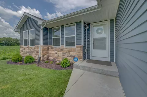 Exterior - 2215 Red Barn Ln, Beloit, WI 53511 photo 7 of 7