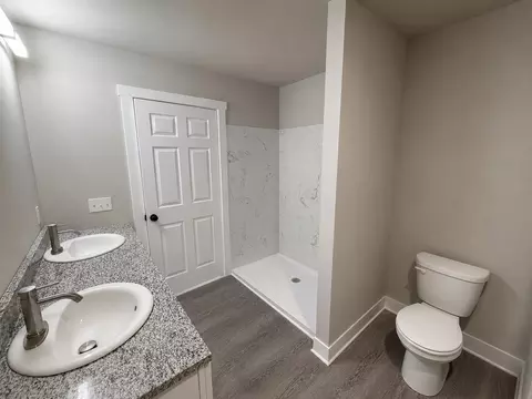 Bath - 6702 Warner Farm Dr, Deforest, WI 53532 photo 1 of 3