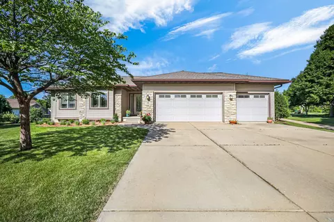 36 Fawn Ridge Cir, Middleton, WI 53562