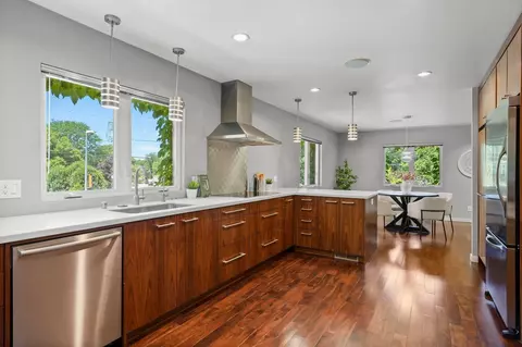 223 N Baldwin St, Madison, WI 53703