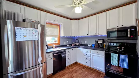 Kitchen - n373 Us 51, Deforest, WI 53532 photo 1 of 1