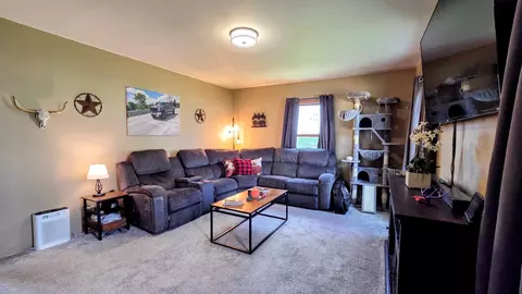 Living - n373 Us 51, Deforest, WI 53532 photo 1 of 2